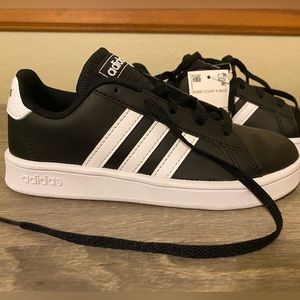 Adidas kids Grand Court, size 13k